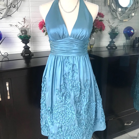 Adrianna Papell Dresses & Skirts - Adrianna Papell Boutique Size 6 Blue Dress